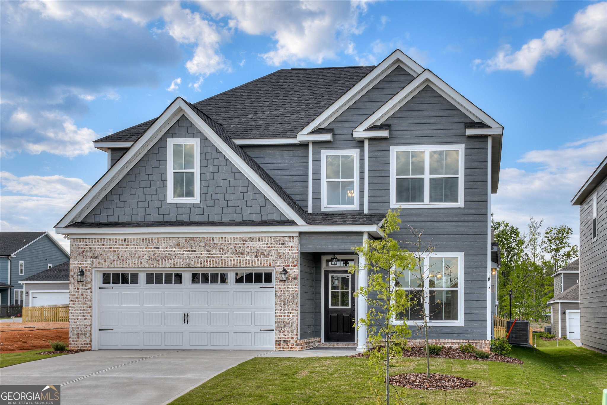 1817 Harbury Drive Property Photo 4