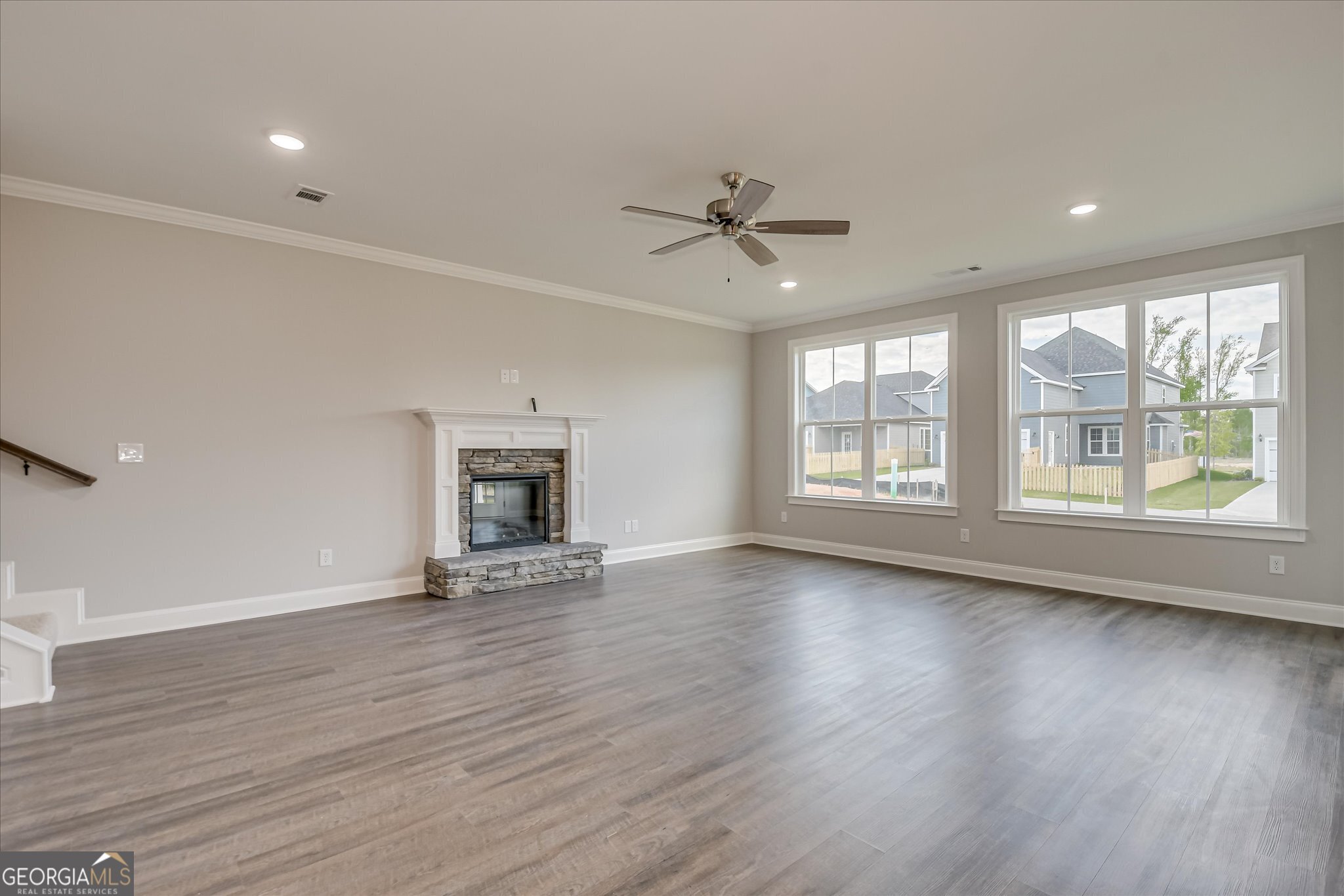 1817 Harbury Drive Property Photo 9