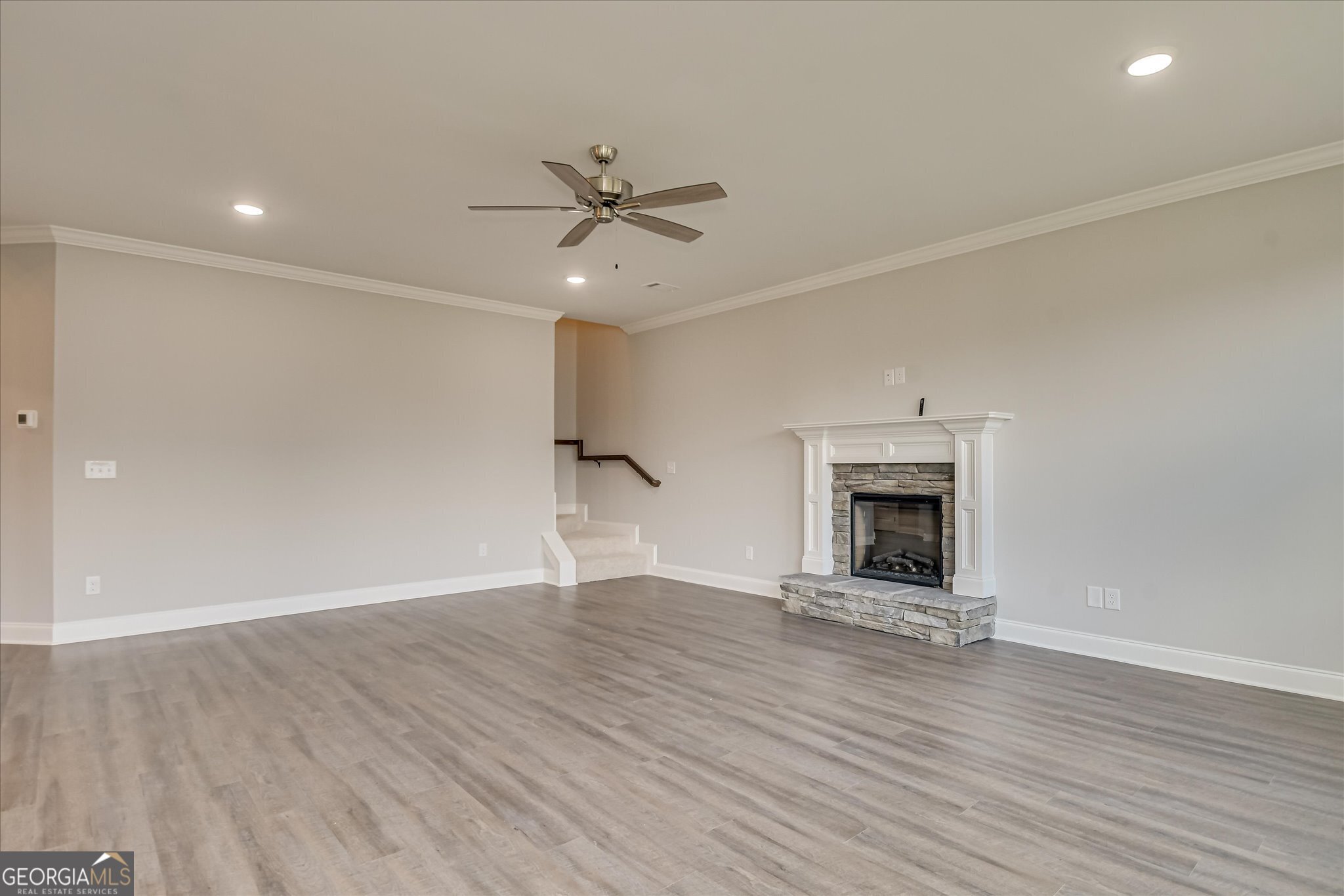 1817 Harbury Drive Property Photo 10