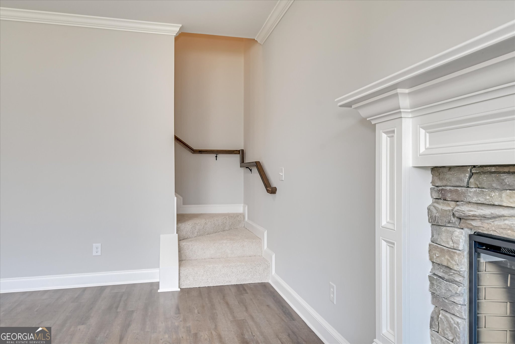 1817 Harbury Drive Property Photo 27