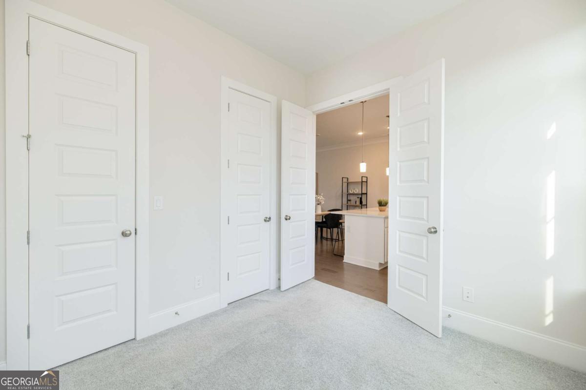 529 Broadview Place Ne Property Photo 14
