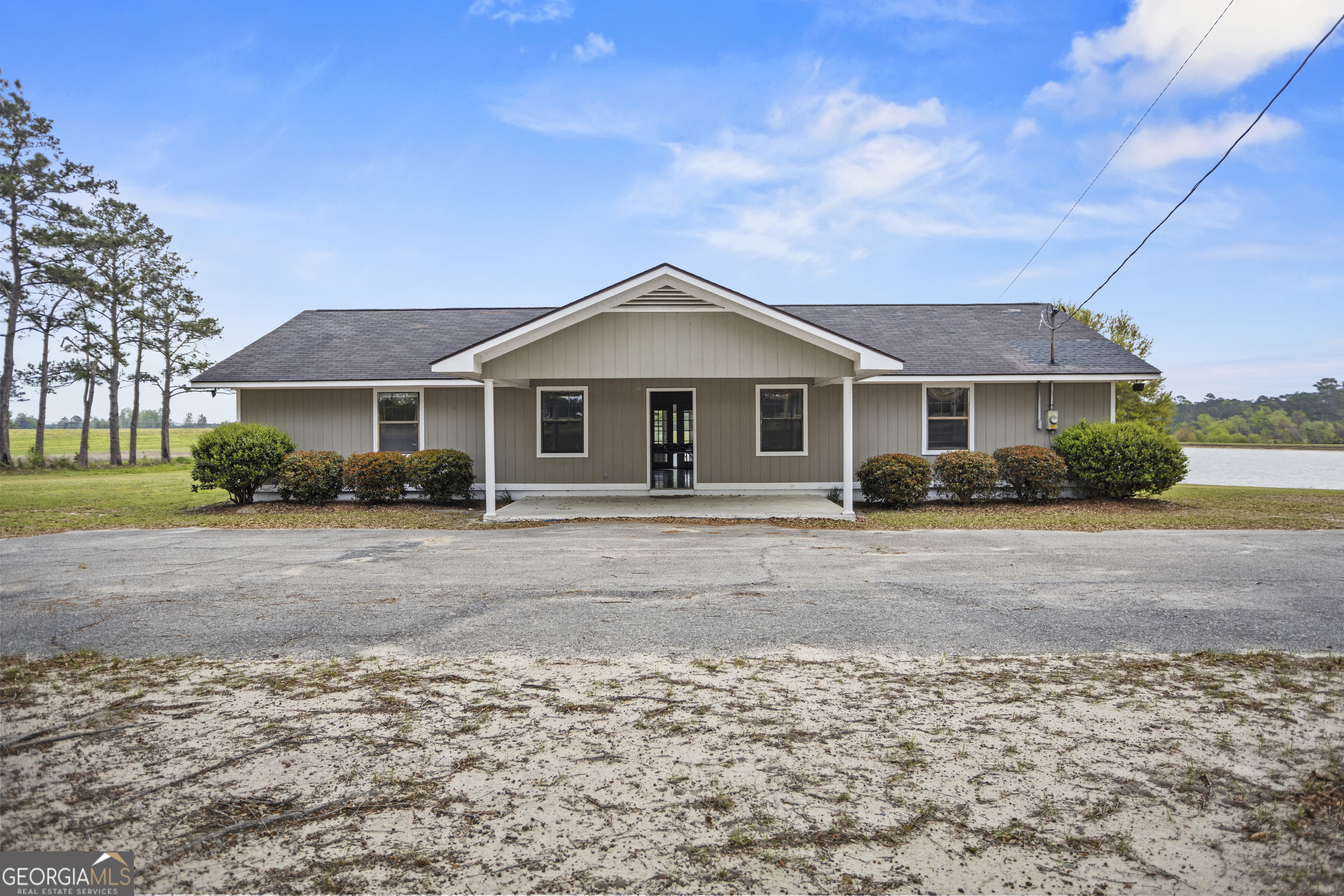 2206 Tellie Akins Road Property Photo 1