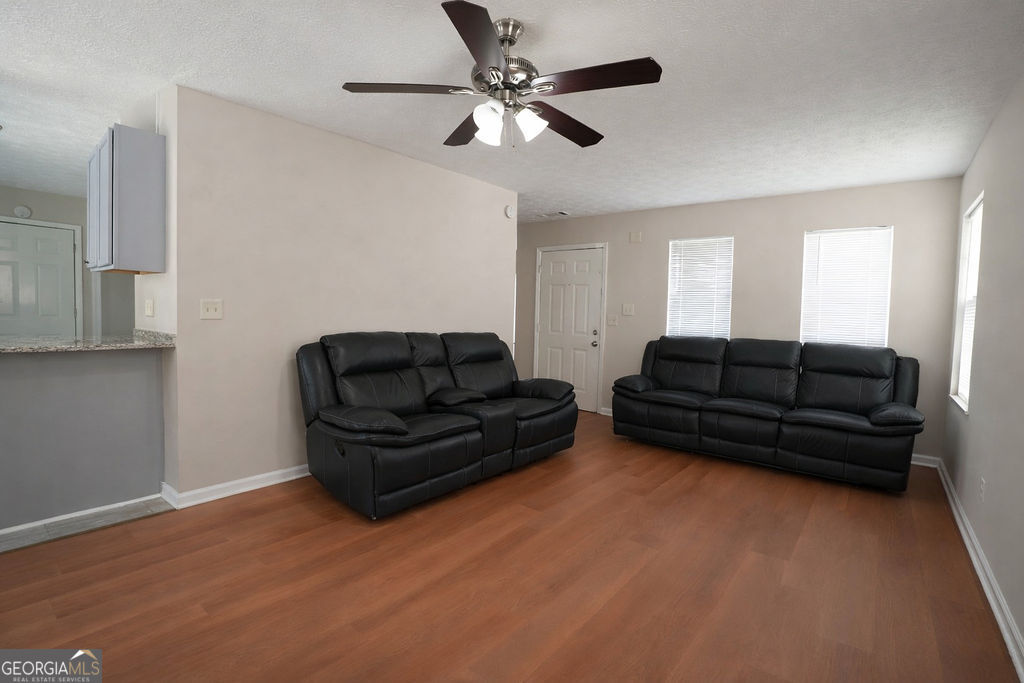 2284 Cypress Point Way Property Photo 12