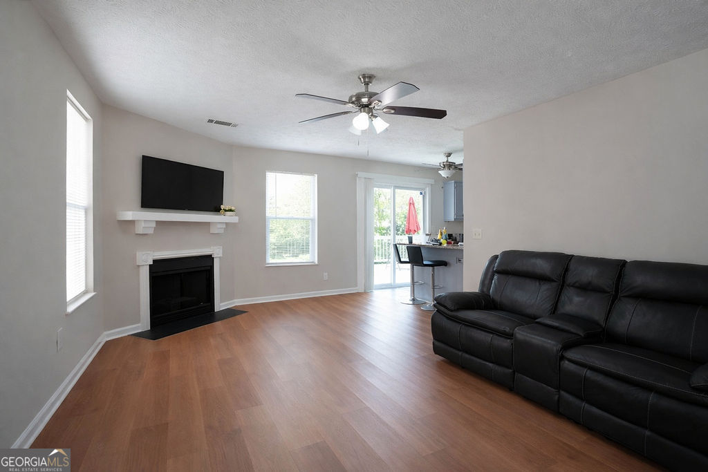 2284 Cypress Point Way Property Photo 13