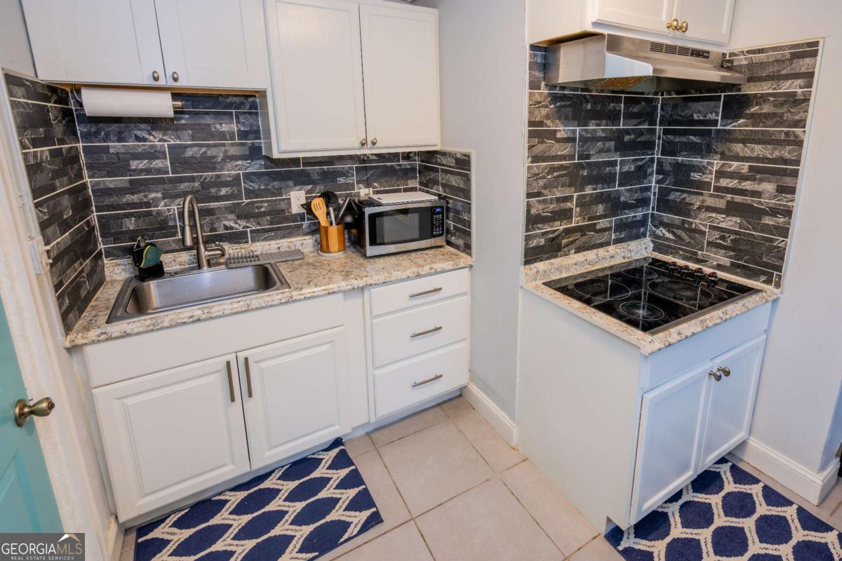235 Walnut Street Nw Property Photo 6