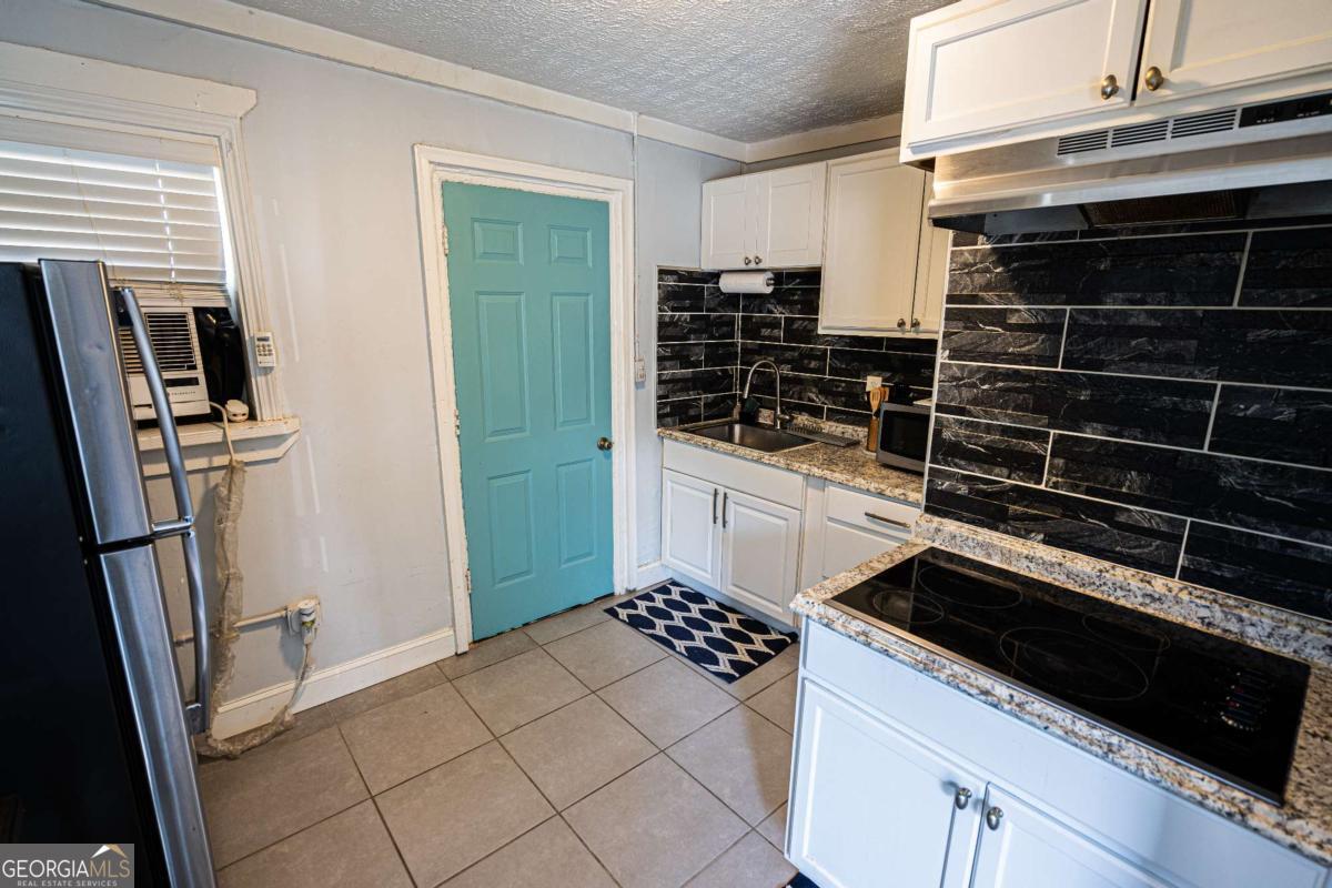 235 Walnut Street Nw Property Photo 21
