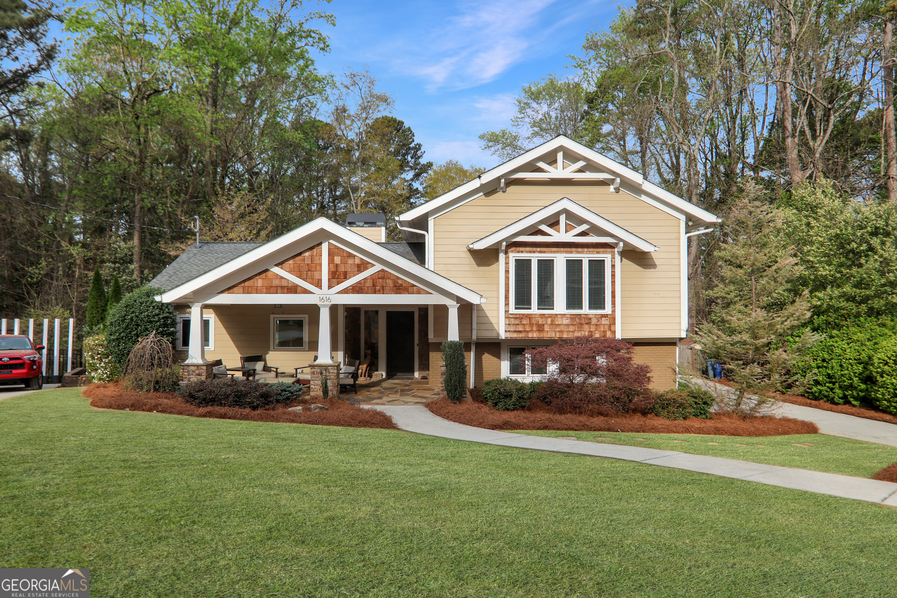 1616 Northlake Springs Court Property Photo 1