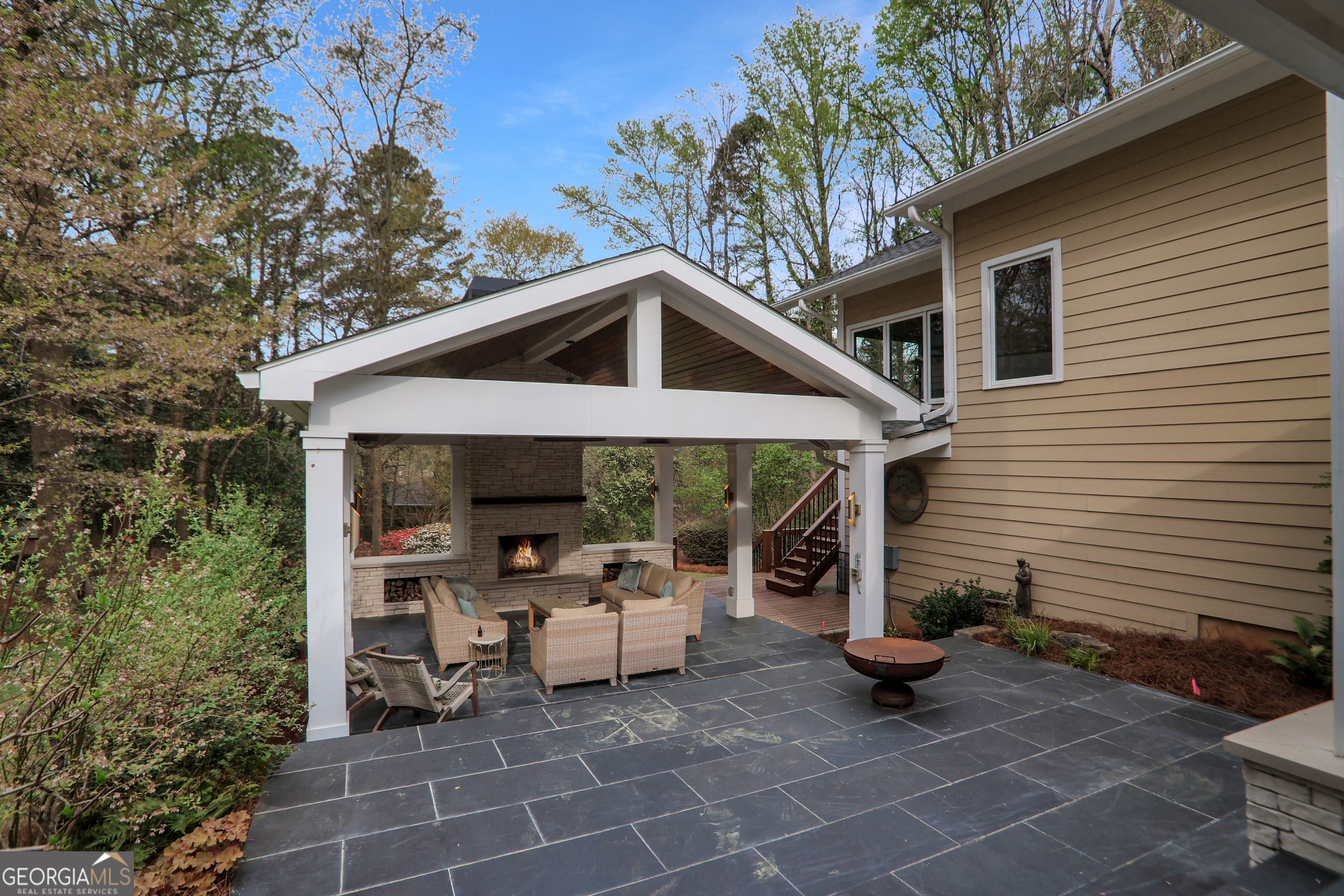 1616 Northlake Springs Court Property Photo 34