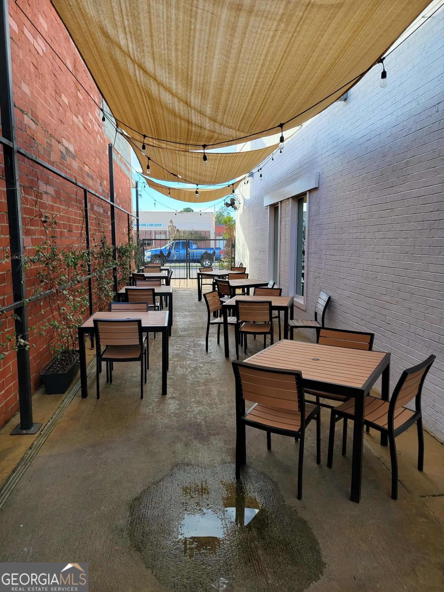 113 Ne Broad Street Property Photo 19
