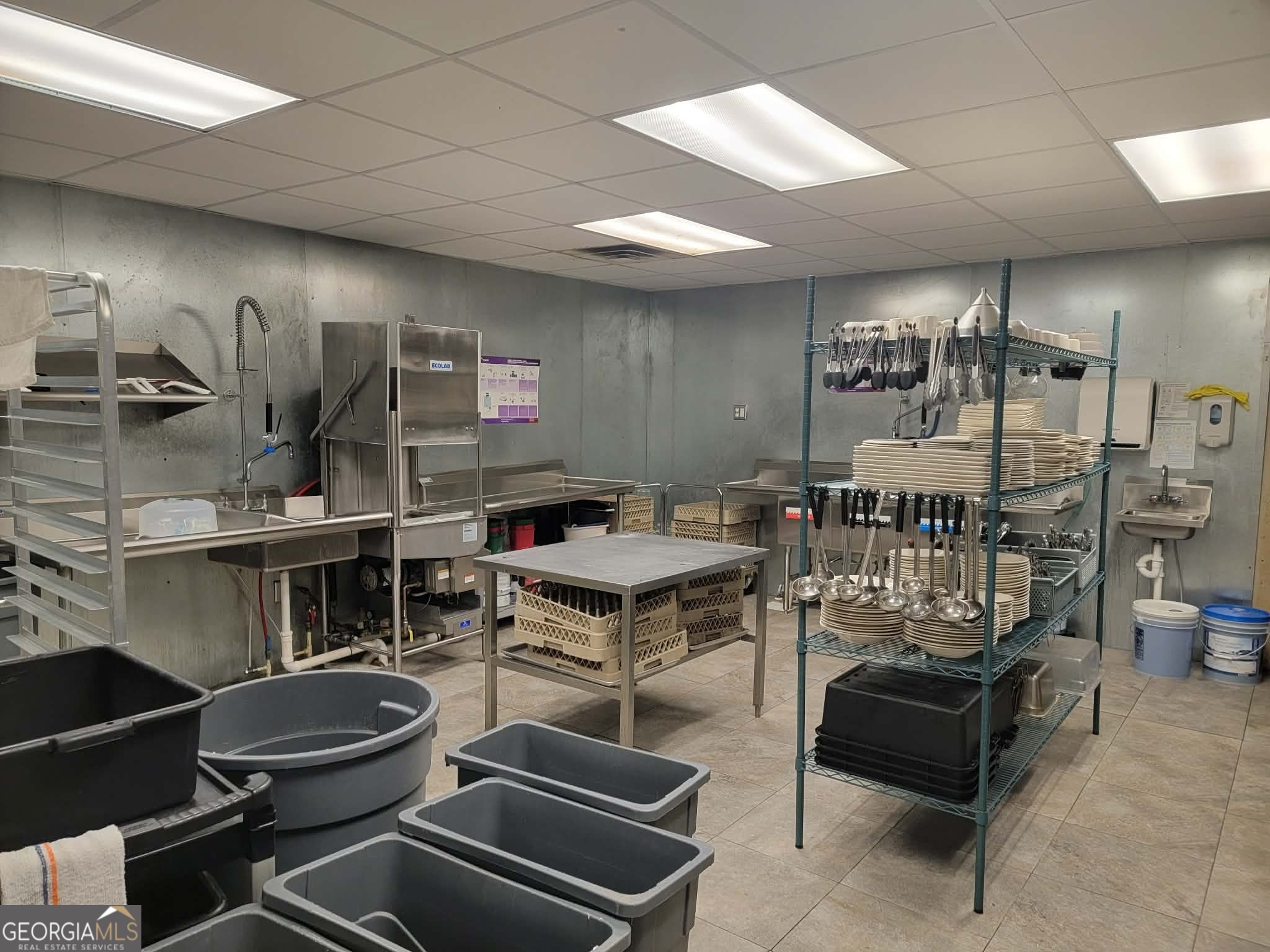 113 Ne Broad Street Property Photo 27