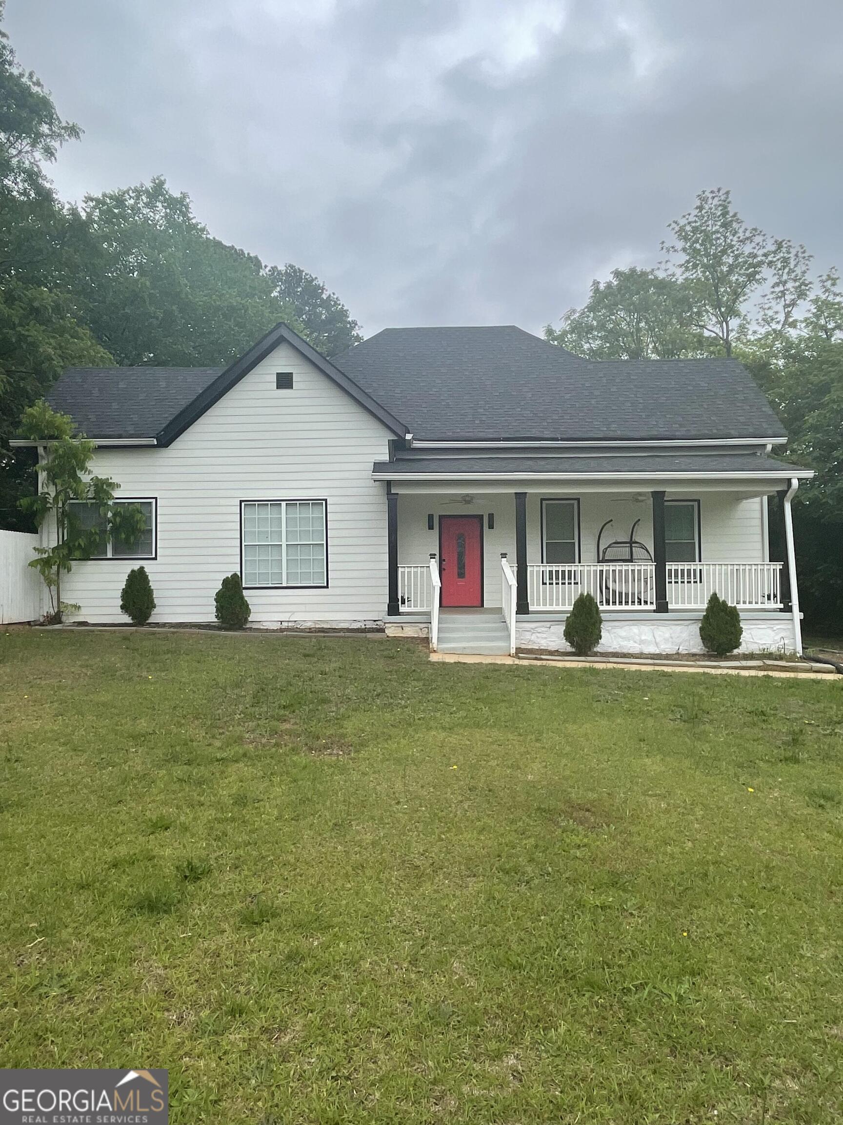 6860 Parkway Drive Property Photo 1