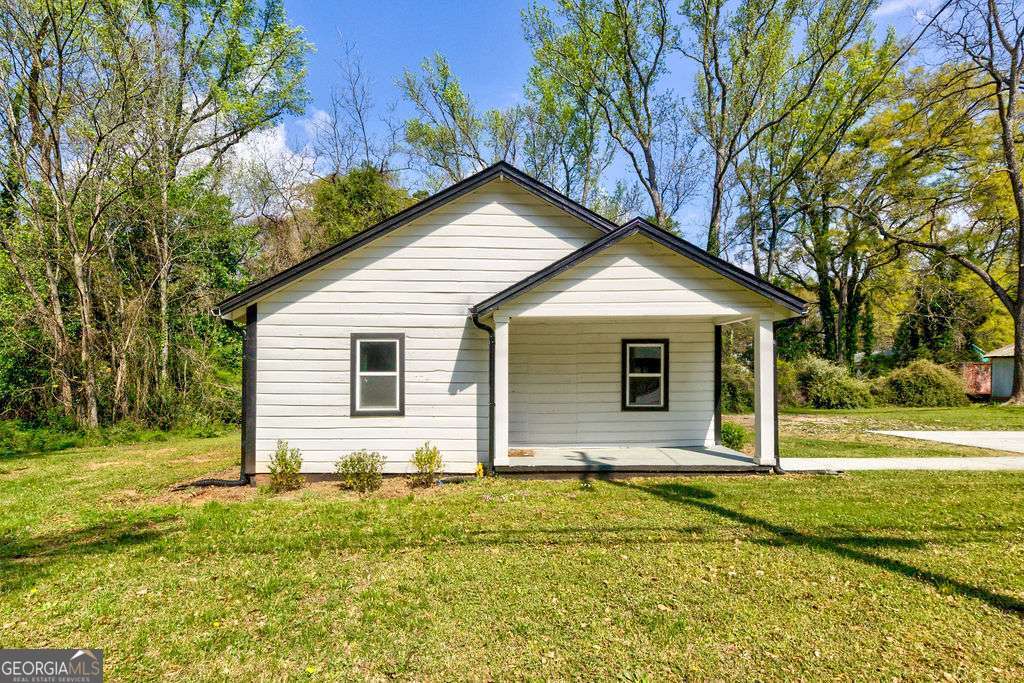 206 Walker Drive Property Photo 1