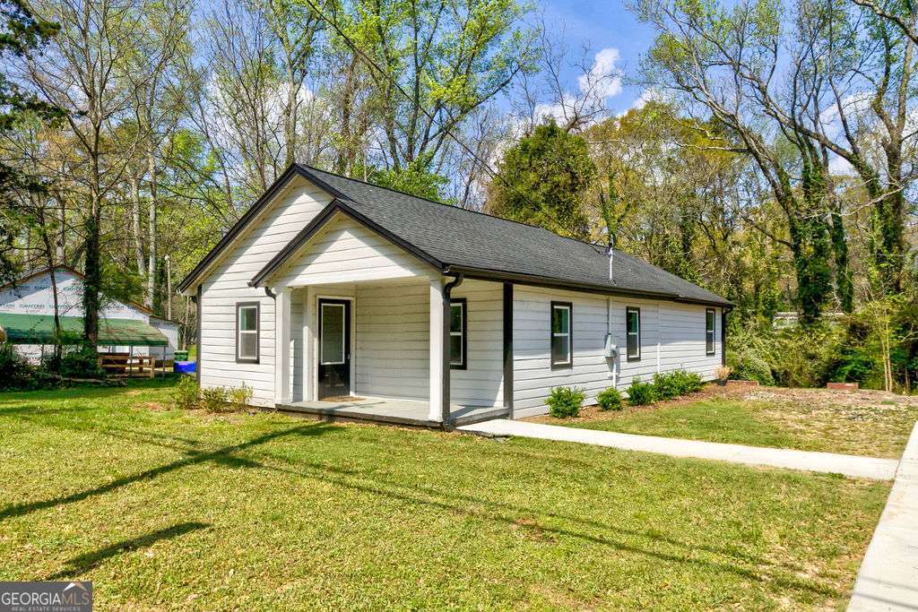 206 Walker Drive Property Photo 2