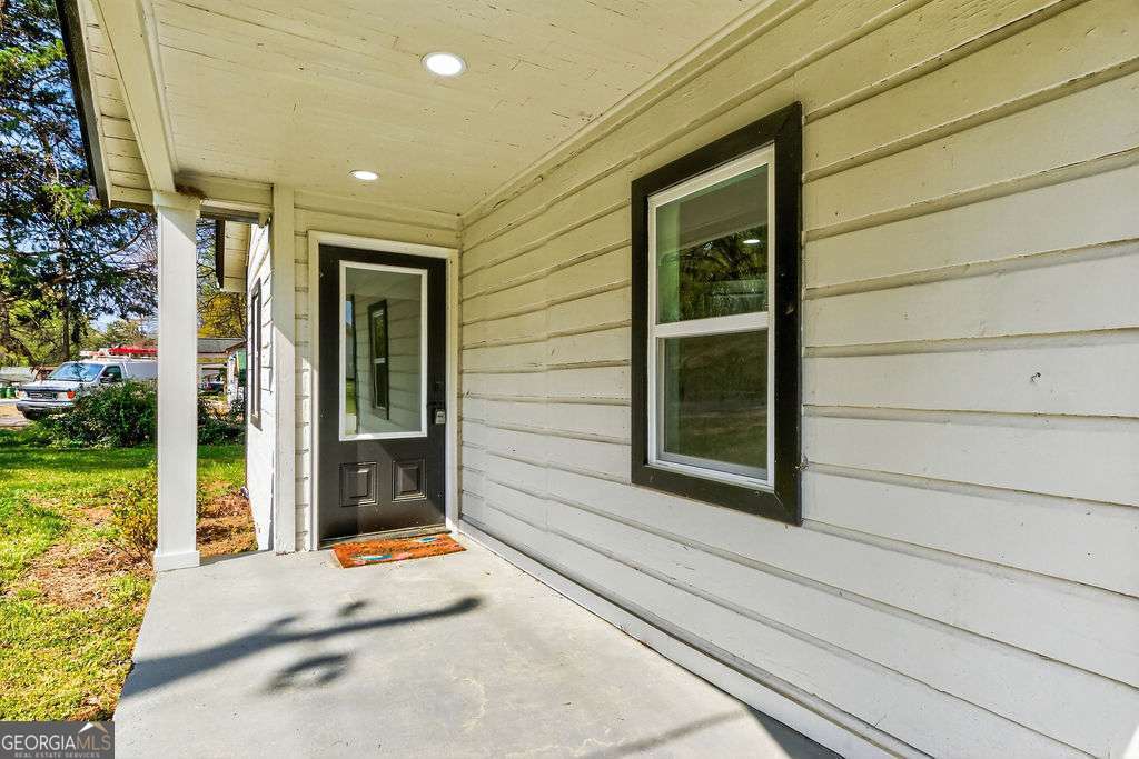 206 Walker Drive Property Photo 4