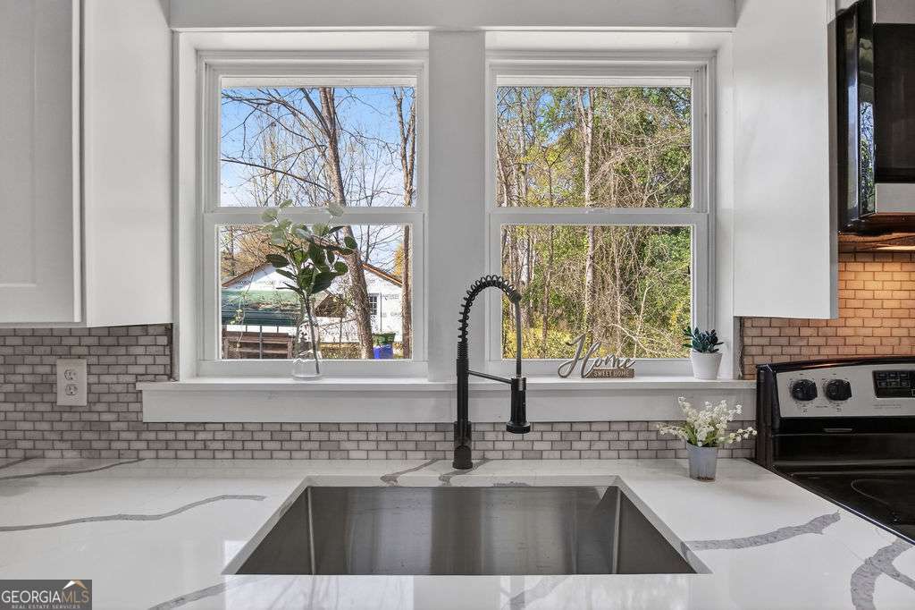 206 Walker Drive Property Photo 9