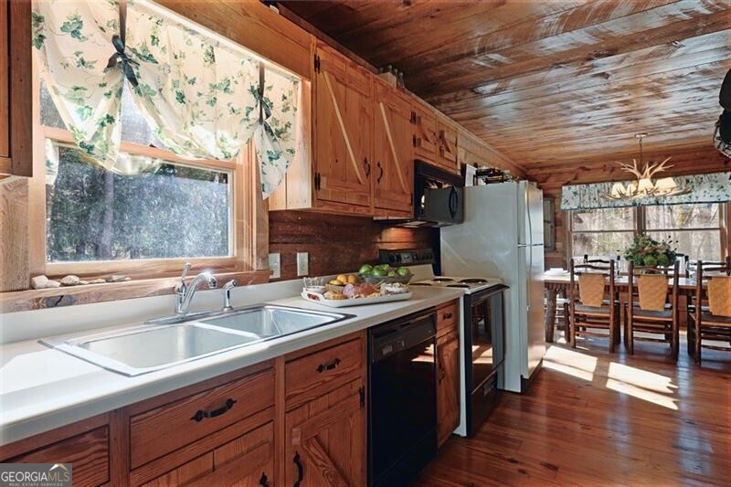 2320 Hardman Road Property Photo 33