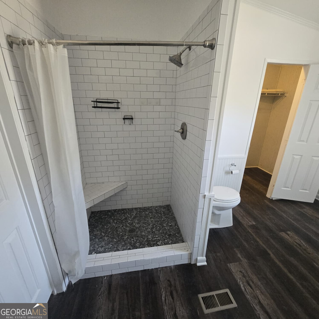 5037 Cherrywood Drive Property Photo 8