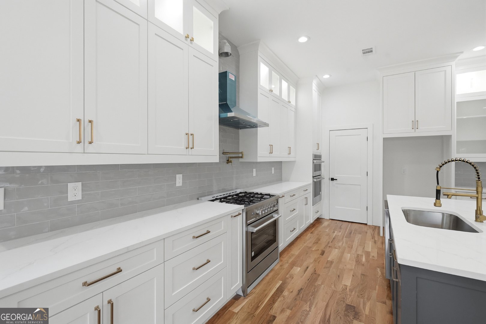 269 Ohm Avenue Property Photo 14