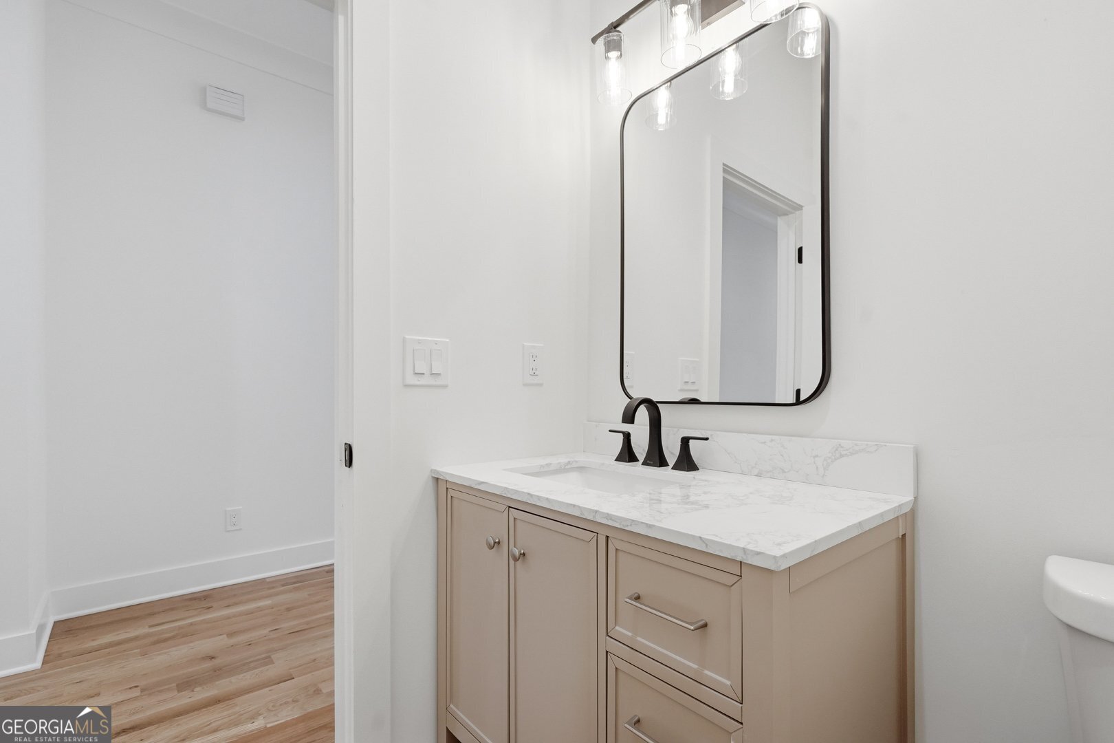 269 Ohm Avenue Property Photo 33