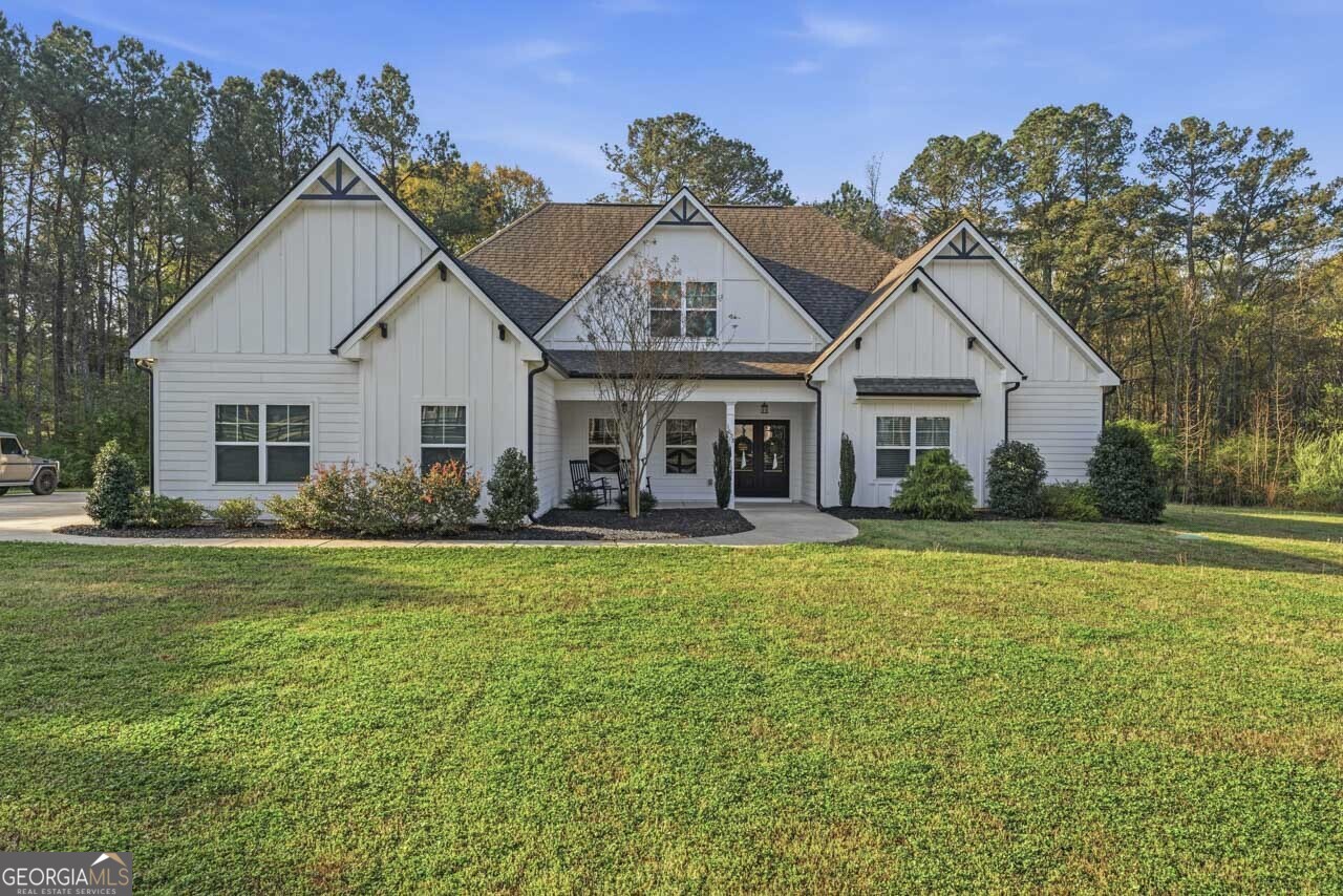1058 Lawshe Road Property Photo 1