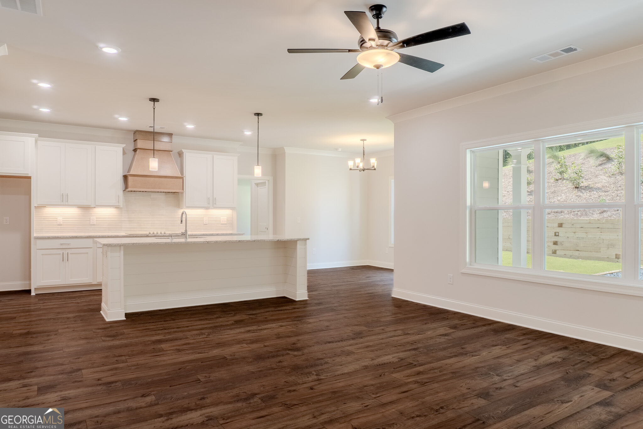 1250 Birch Way Property Photo 8