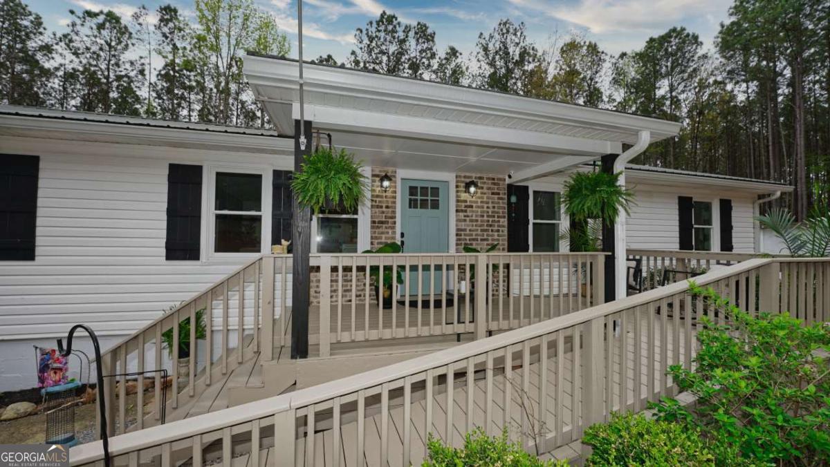 2558 Gulledge Road Property Photo 4