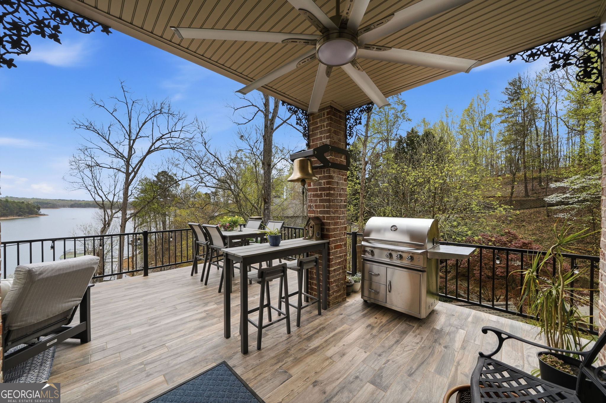 8970 Fields Way Property Photo 7