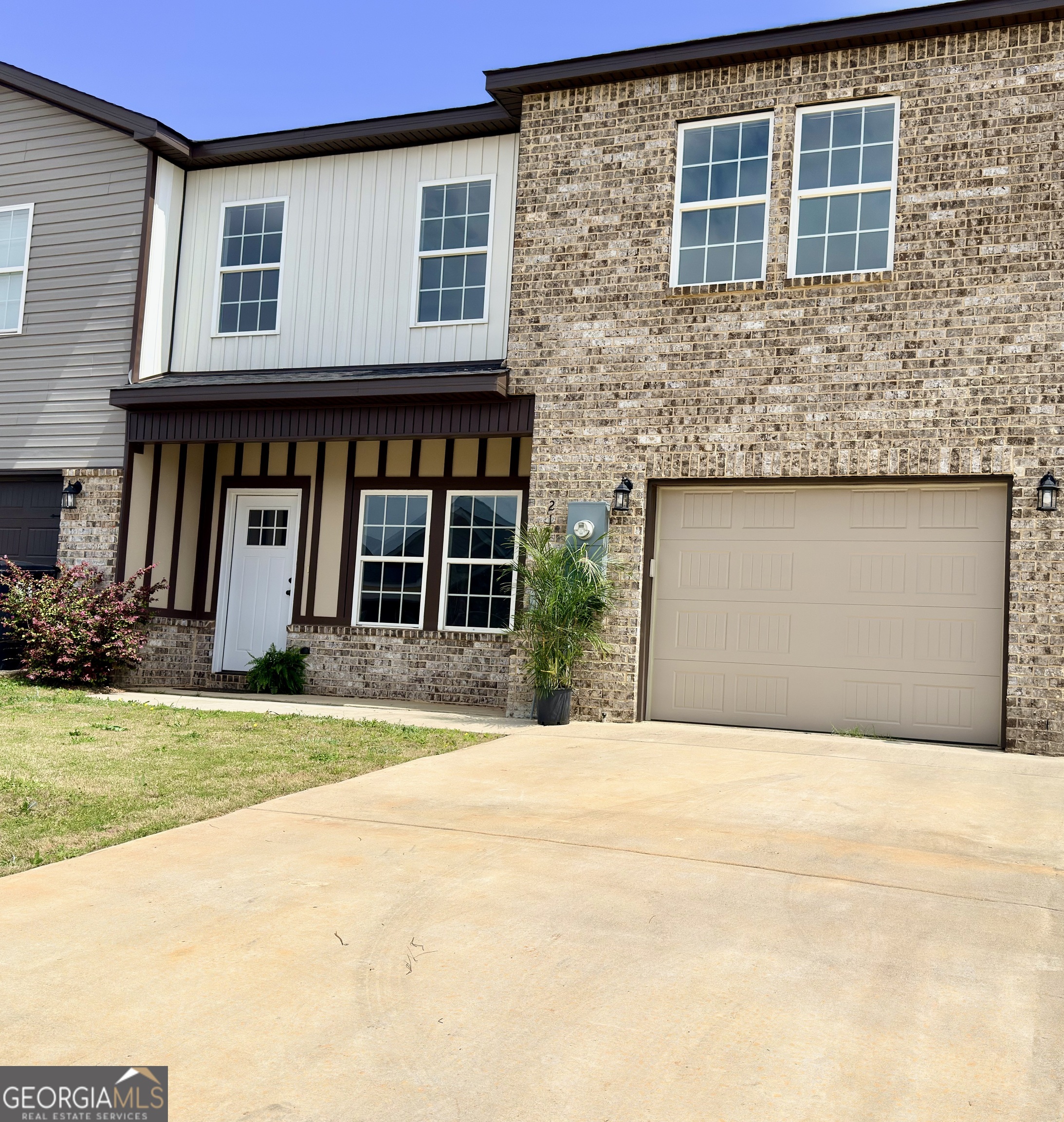 212 Beau Claire Circle Property Photo 4