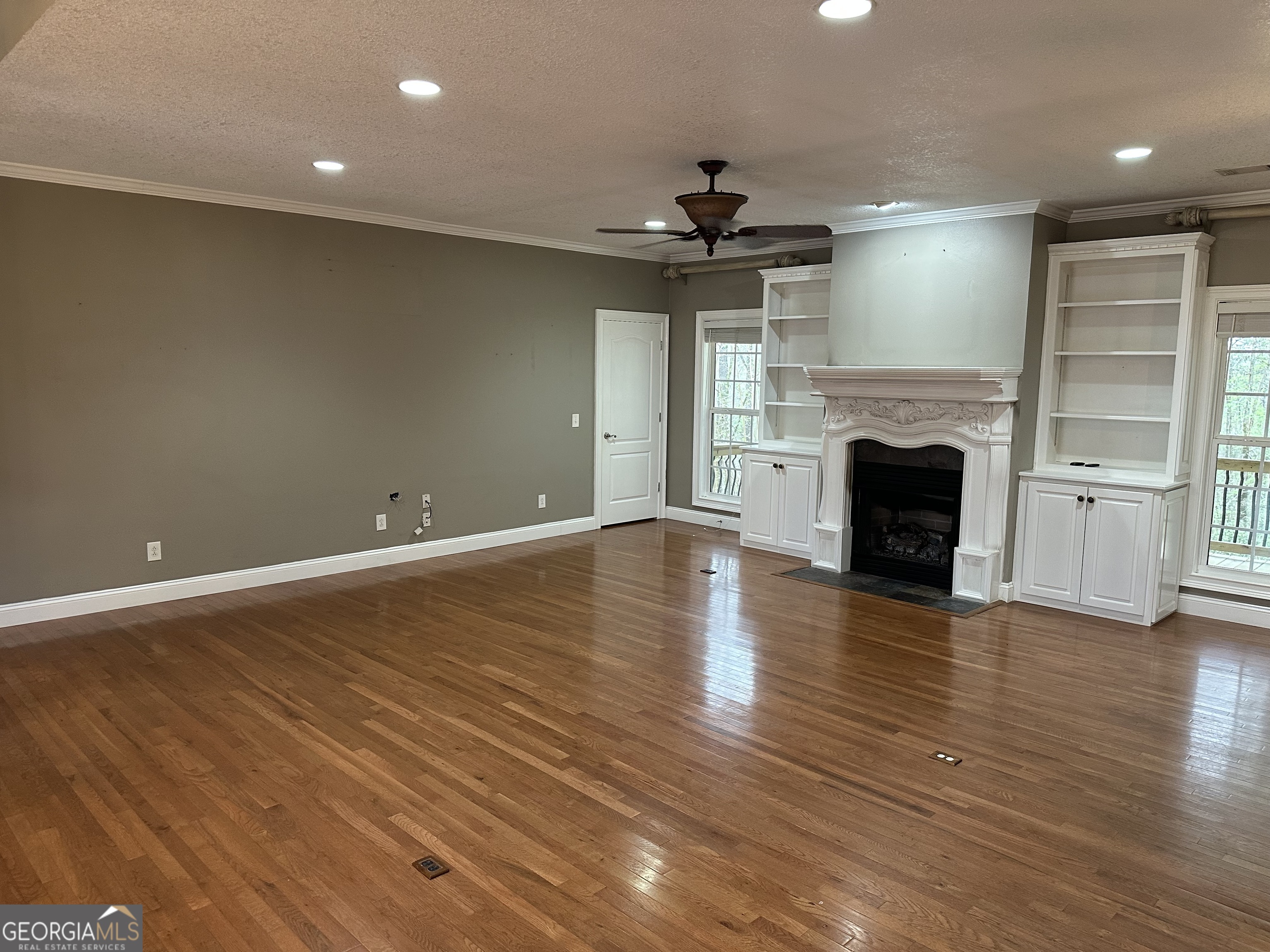 405 Canterbury Drive Property Photo 8