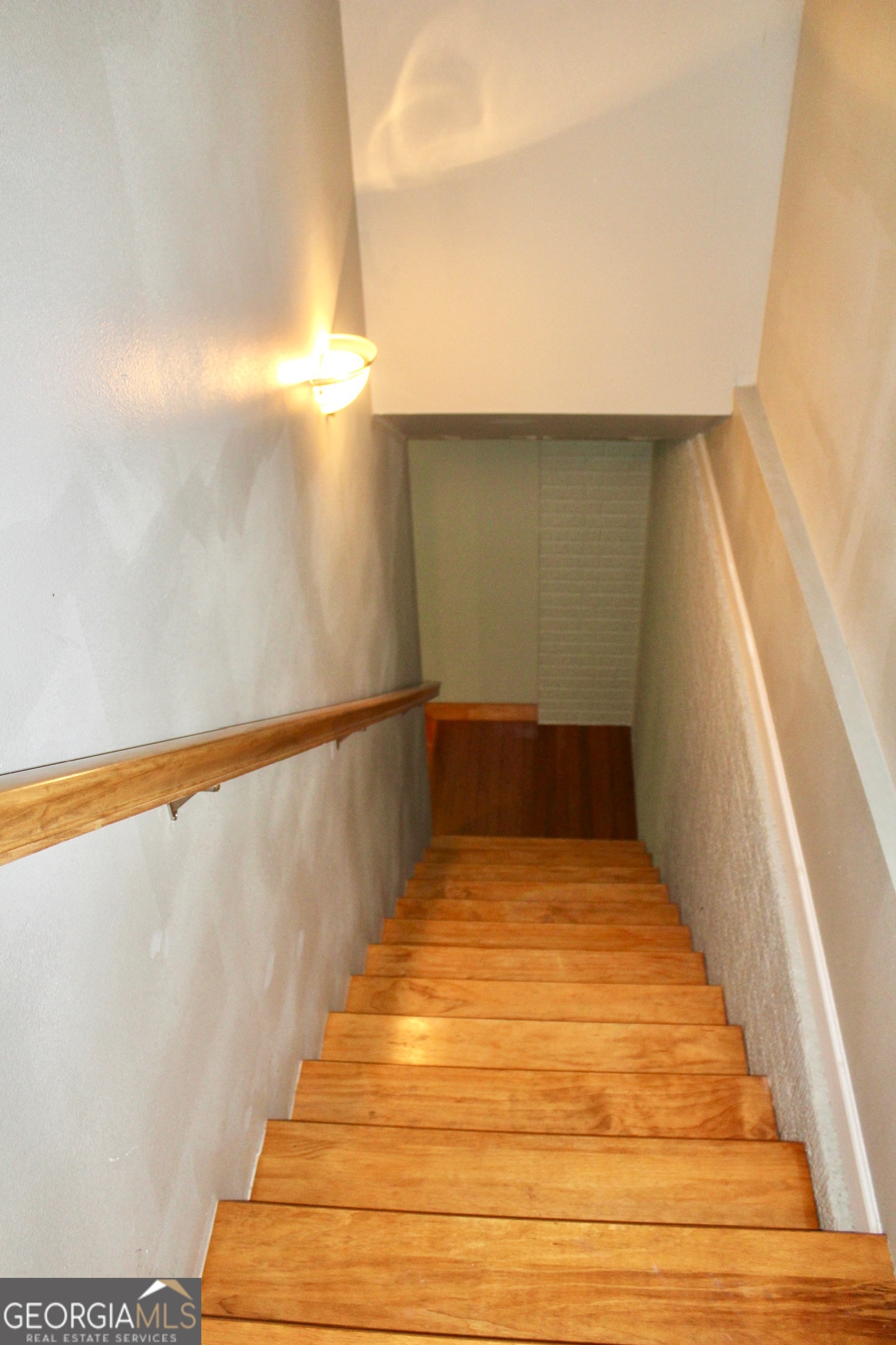 405 Canterbury Drive Property Photo 27