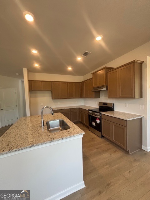 232 Hampton Hollow Drive Property Photo 3