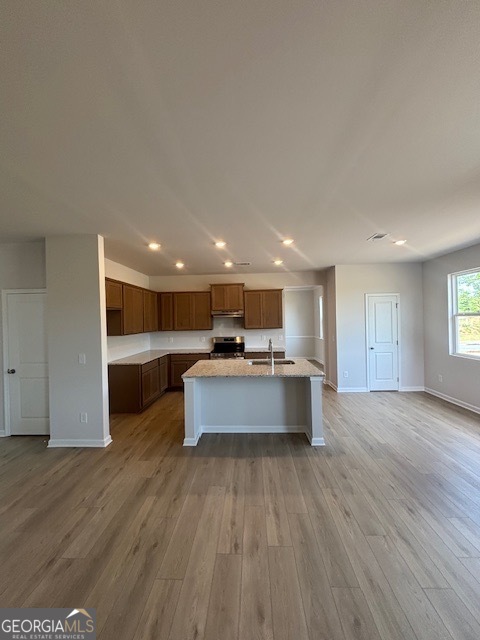 232 Hampton Hollow Drive Property Photo 4
