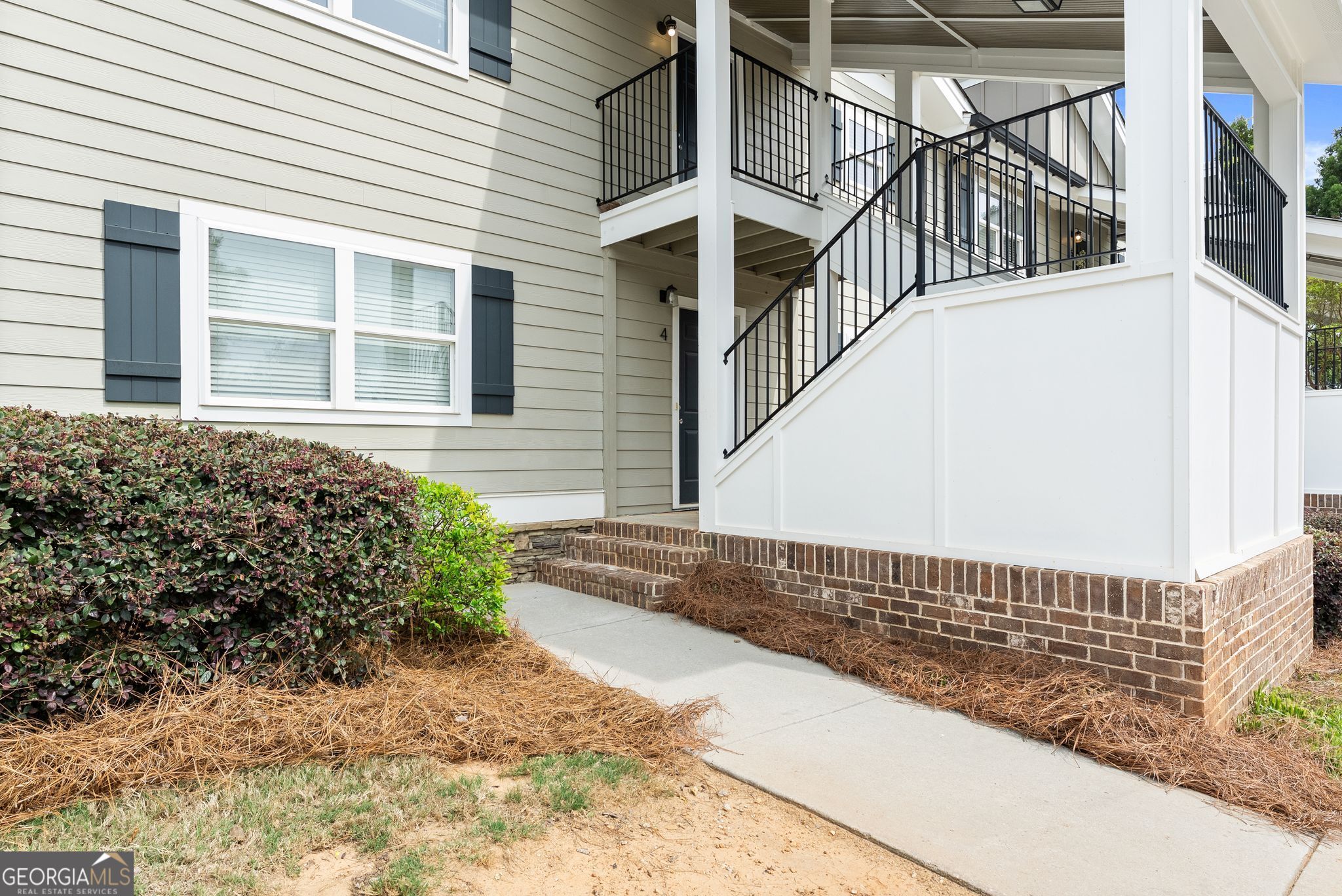 535 Forrest Avenue Property Photo 3