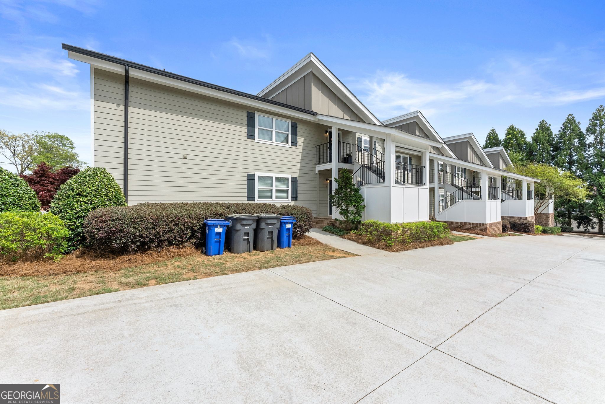 535 Forrest Avenue Property Photo 8