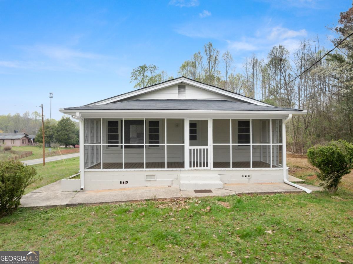 5011 Highway 53 W Property Photo 1
