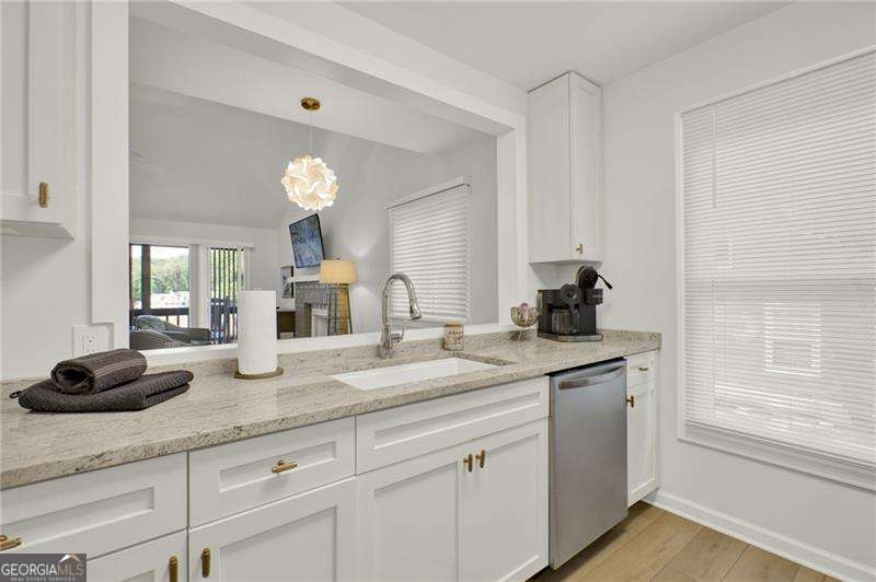 137 Narrows Loop Property Photo 5