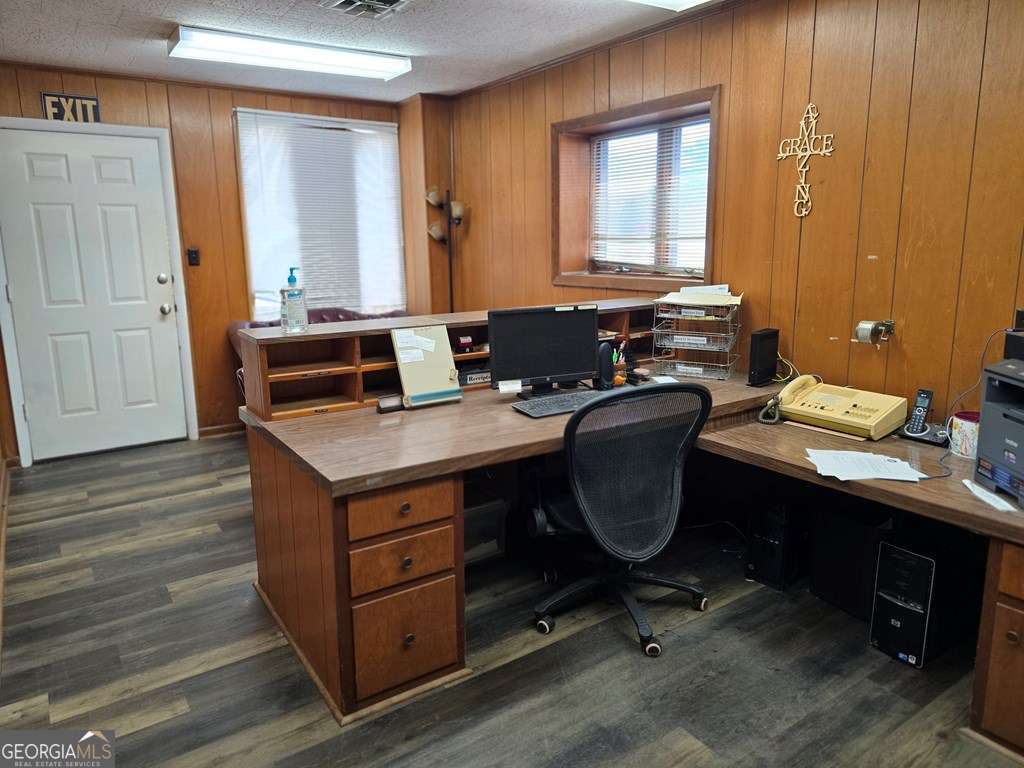 163 Perry House Road Property Photo 4