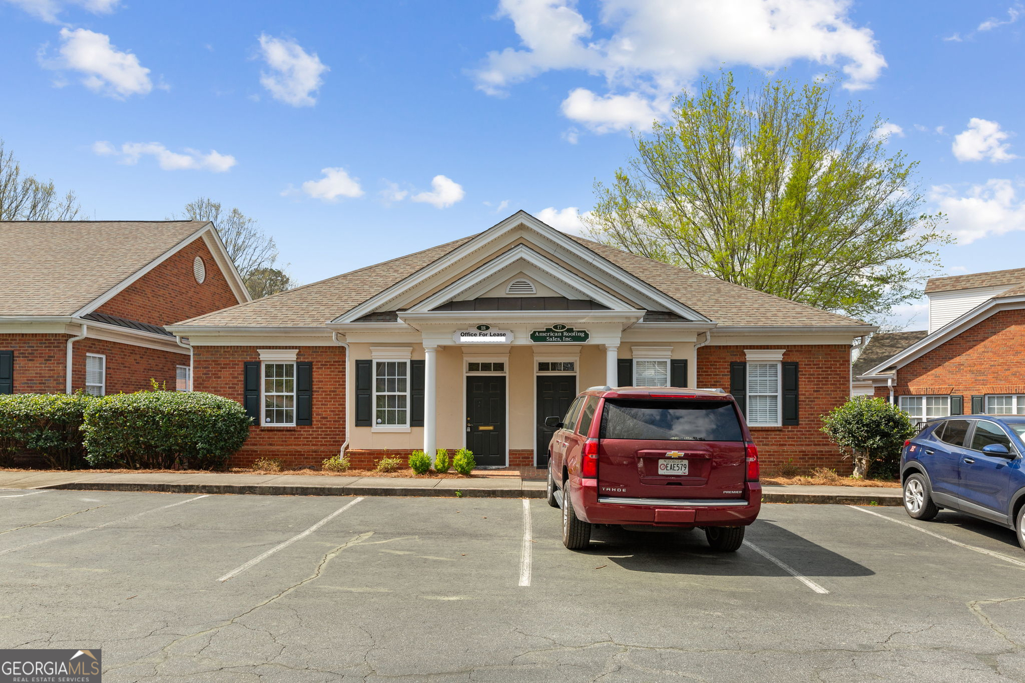 3535 Roswell Road # 18 Property Photo 1