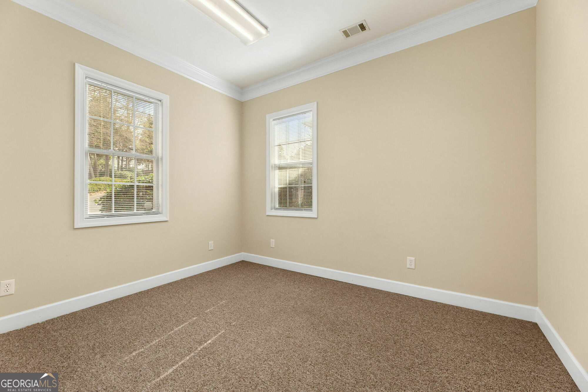 3535 Roswell Road # 18 Property Photo 4