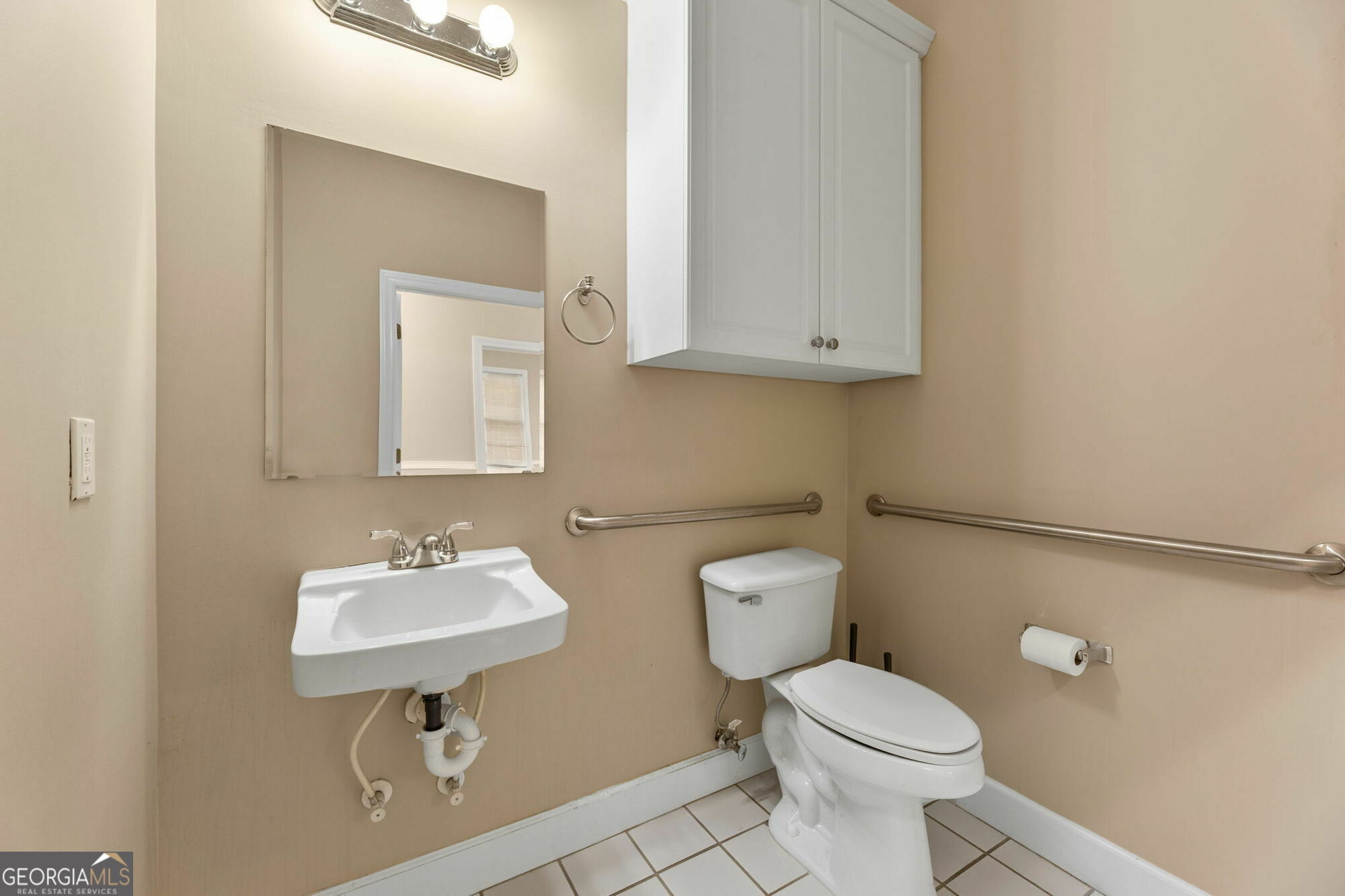 3535 Roswell Road # 18 Property Photo 8