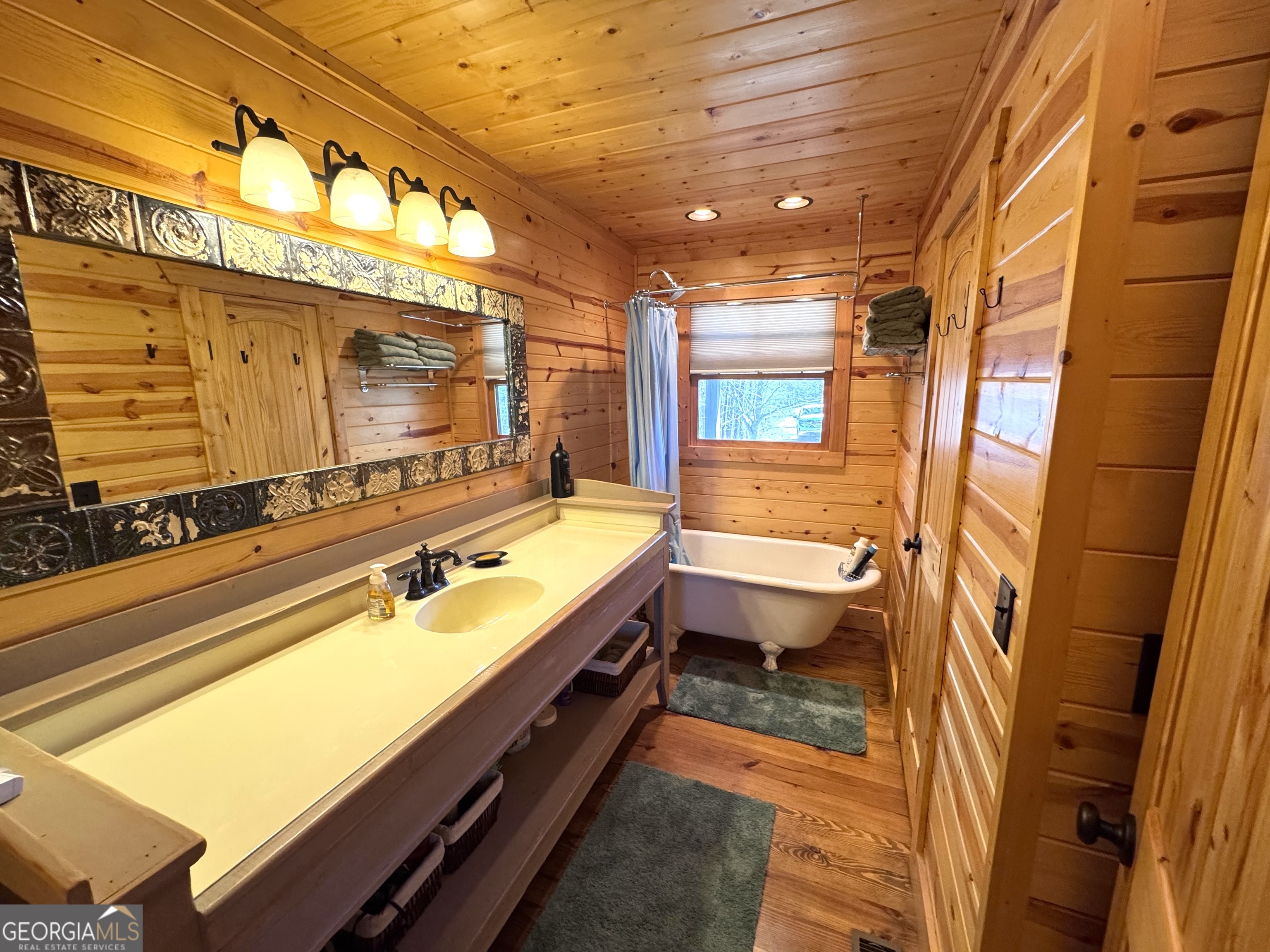 333 Laurel Mountain Drive Property Photo 10