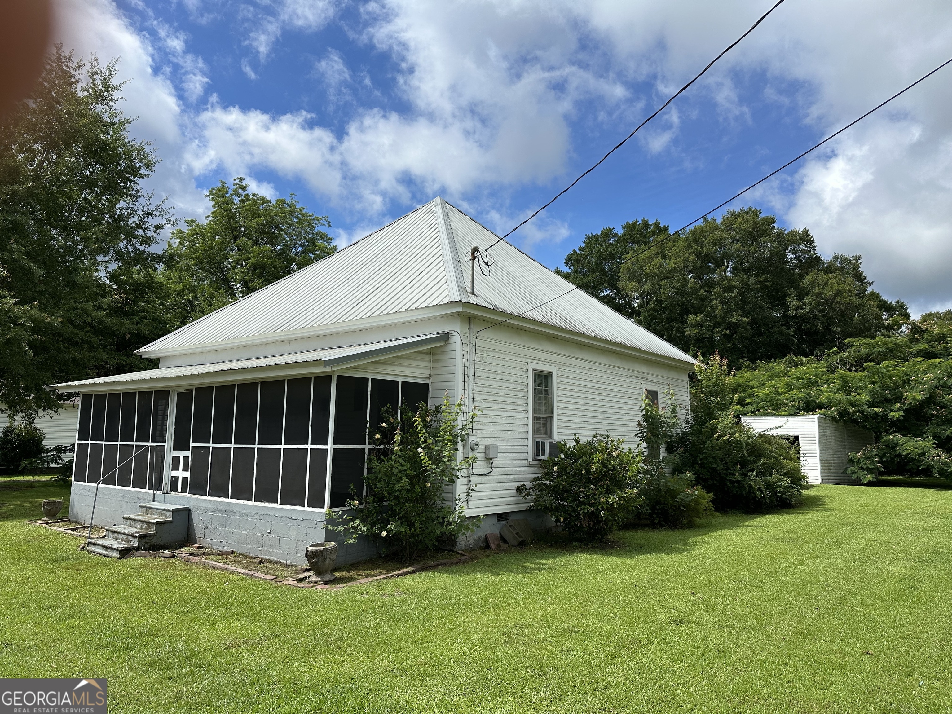 630 Rockmart Road Property Photo 1