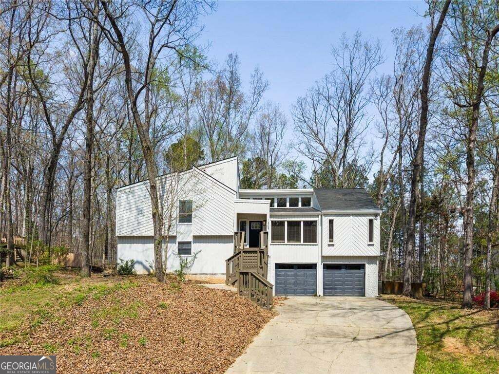 1309 Laurel Cliff Drive Property Photo 2