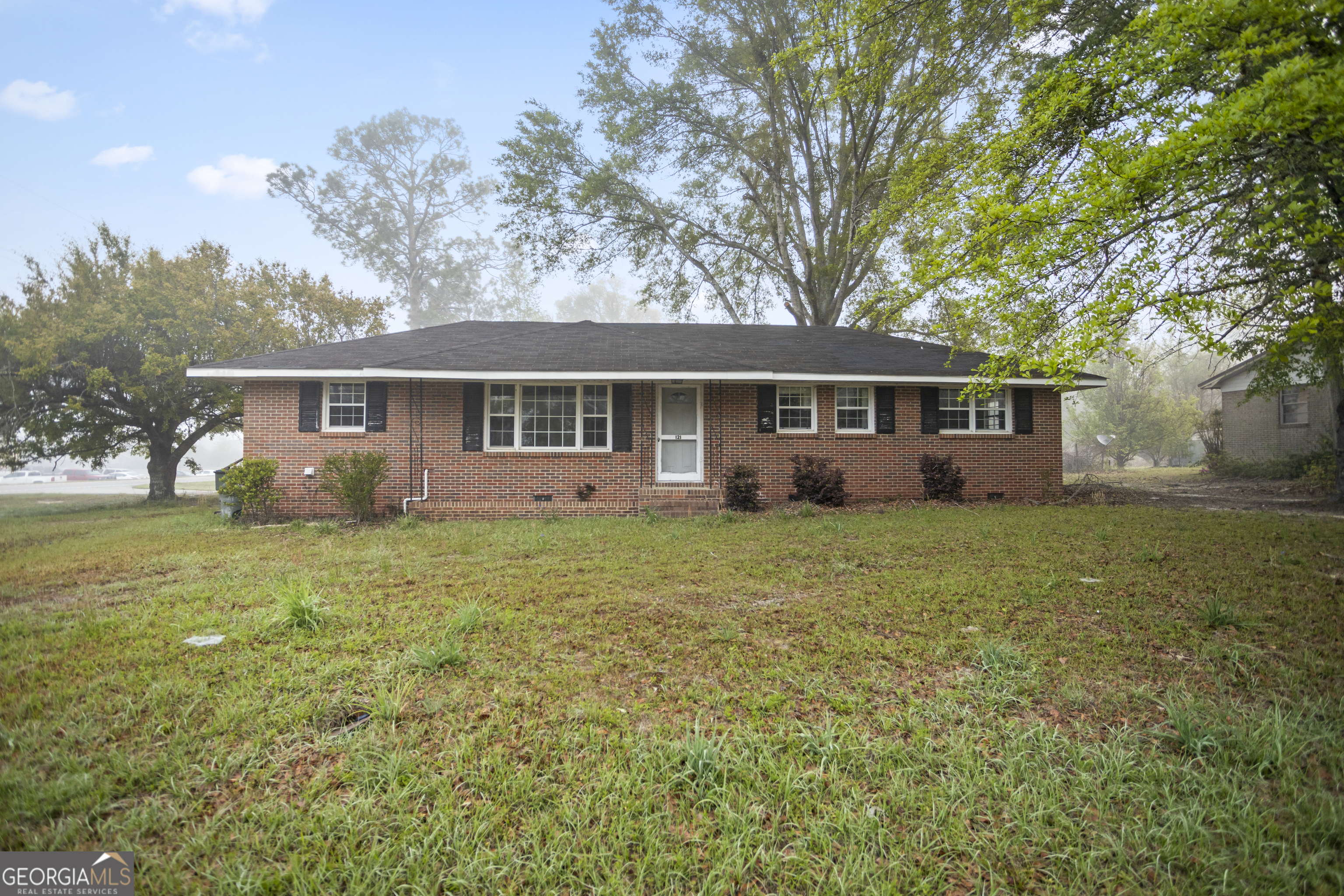 121 Canary Circle Property Photo 1