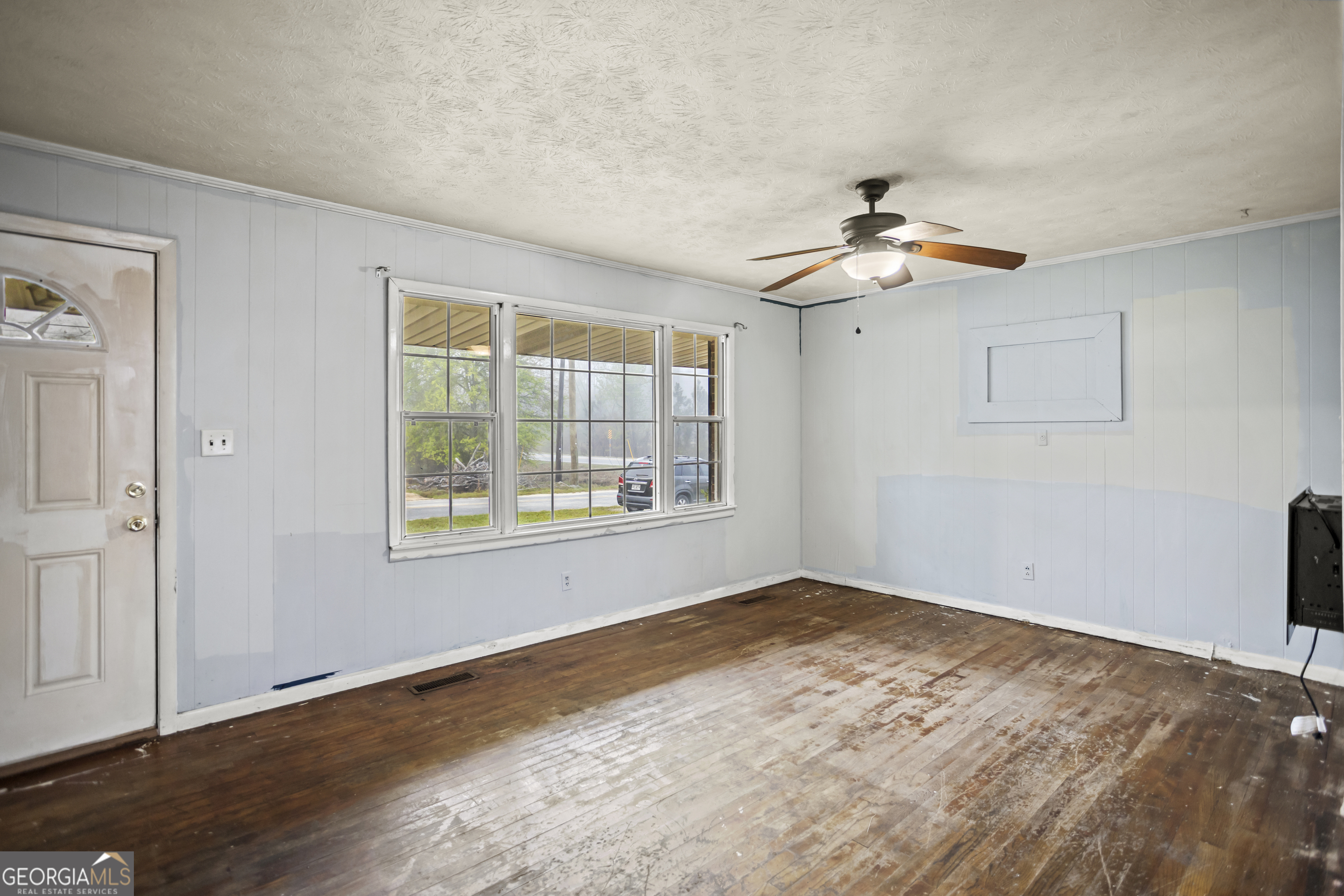 121 Canary Circle Property Photo 7