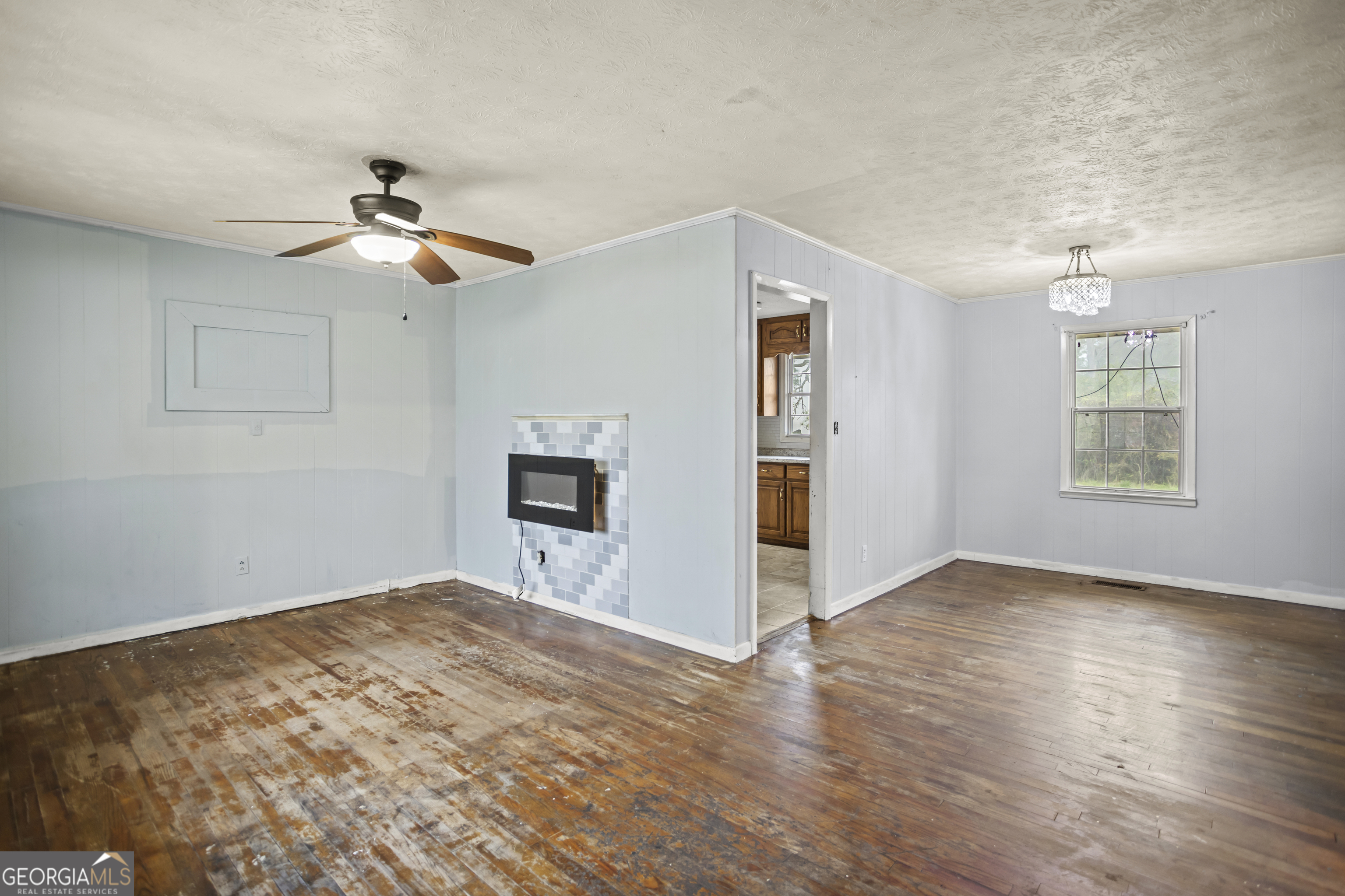 121 Canary Circle Property Photo 8