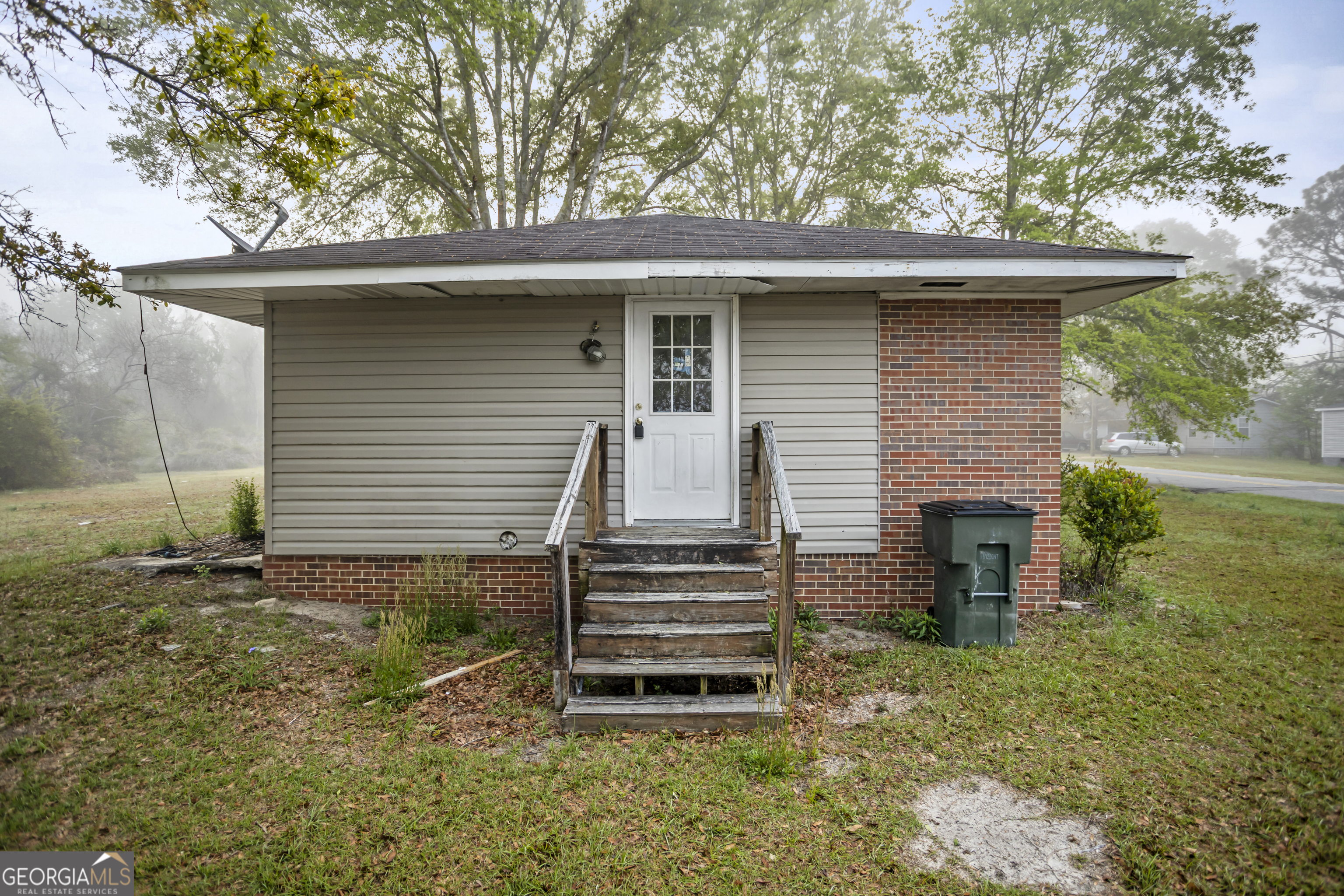 121 Canary Circle Property Photo 19