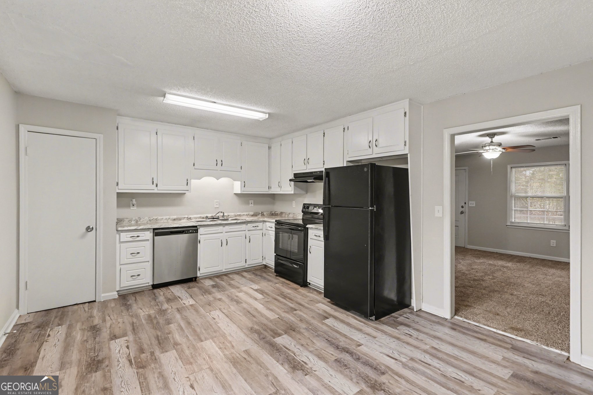 4500 Nebo Road Property Photo 4