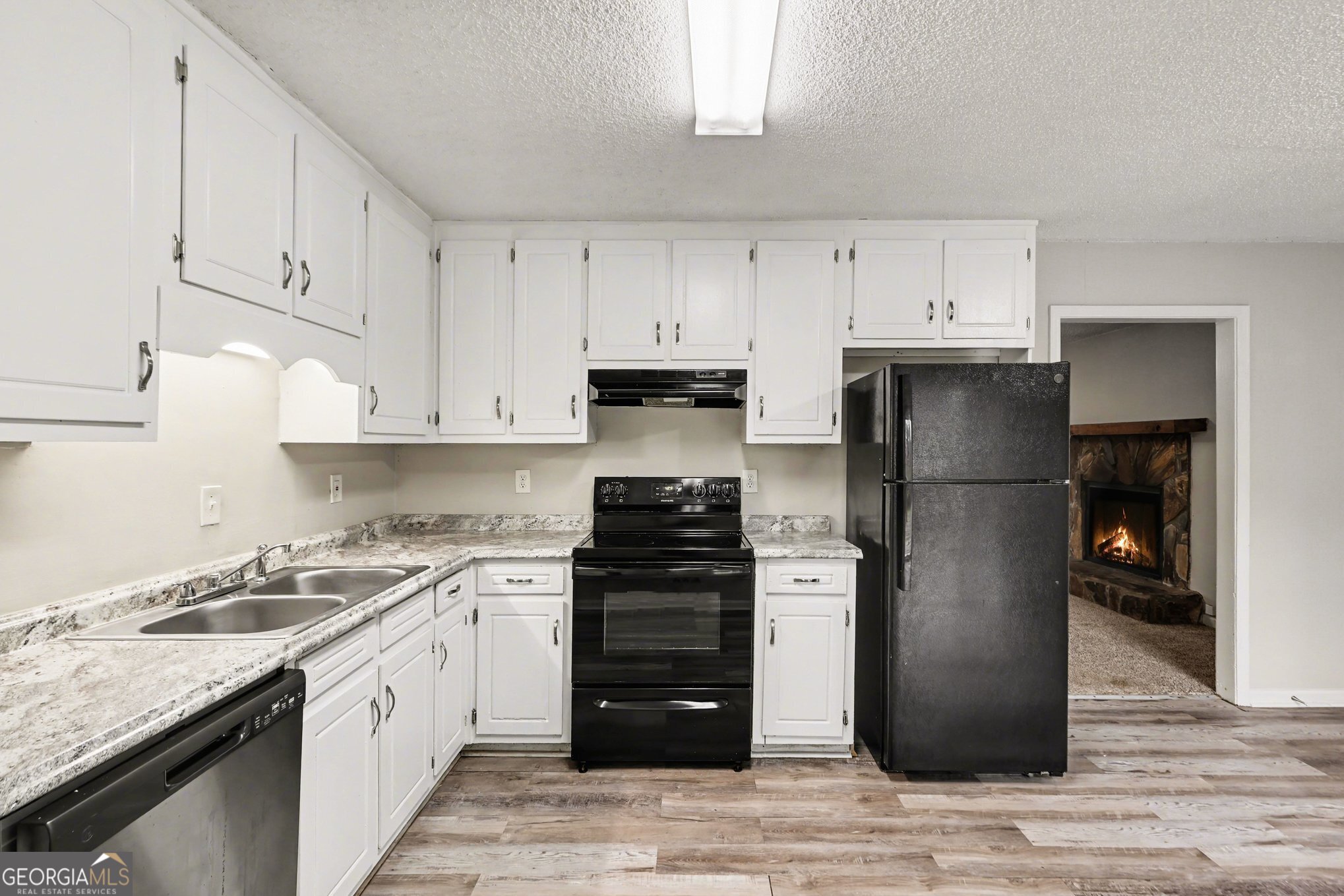 4500 Nebo Road Property Photo 5