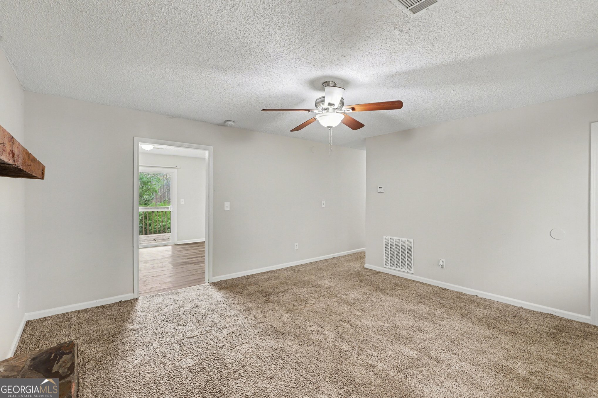 4500 Nebo Road Property Photo 10